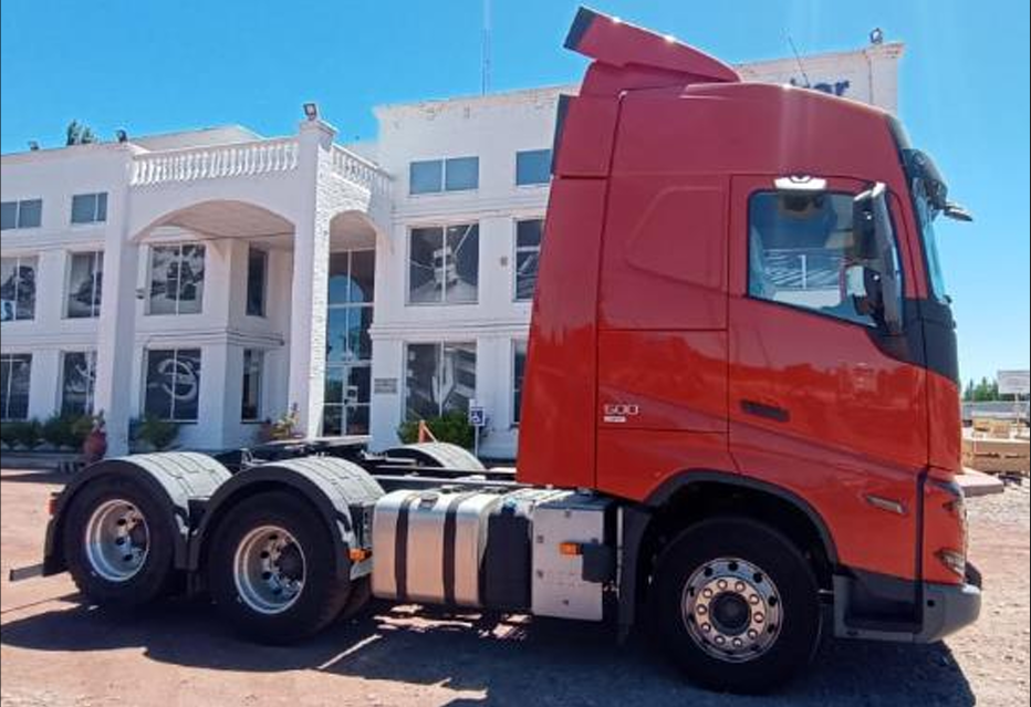 VOLVO FH 6X2T 500